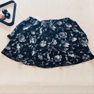 [NWOT] A New Day Stretch Flowy Floral Skirt (XL)